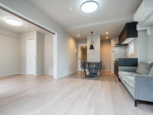 【東京都/港区南麻布】エフィーナ南麻布 【ＬＤＫ約１２．９帖】リビング横の洋室スライドアを開放し広々としたリビングへ間取変更可能。