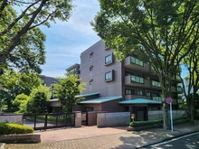 【東京都/世田谷区南烏山】ヴェーゼント芦花公園 【建物外観２】三井物産株式会社旧分譲／三井物産株式会社設計・施行