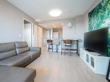 【埼玉県/川口市西川口】オープンスクエア川口 リビングには、ＴＥＳ温水式床暖房を採用しており、冬場も足元からやさしく室内を暖めます。