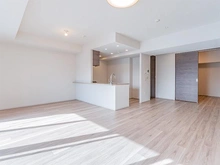 【東京都/新宿区大久保】ウエリス新宿早稲田の森 リビングダイニングは床暖房完備・真冬でも暖かくお過ごしいただけます