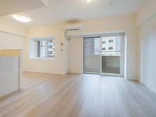 【東京都/大田区西蒲田】東急ドエル・アルス蒲田 【リビング】南西向きのため採光良好です！