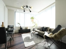 【東京都/品川区上大崎】ブリリアタワーズ目黒ノースレジデンス 【リビングダイニング】TES温水式床暖房・天井埋込型カセットエアコンを採用しております。