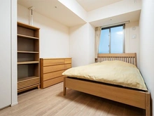 【東京都/品川区上大崎】ブリリアタワーズ目黒ノースレジデンス 【洋室】約６．４帖の洋室にもＴＥＳ温水式床暖房を採用。埃をたてないのでお部屋の空気を汚れにくいです。