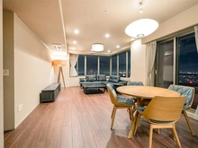 【東京都/品川区上大崎】ブリリアタワーズ目黒サウスレジデンス 【リビングダイニングキッチン】約２４．６帖のゆとりある広さのリビングダイニングキッチン。