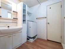 【神奈川県/川崎市中原区宮内】パークサイド武蔵小杉 【キッチン】オーナー様の日頃のメンテナンスで水回りは大変綺麗にお使いいただいております！