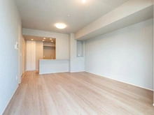 【東京都/江東区有明】ブリリアタワー有明ミッドクロス リビングダイニングキッチン（約１５．７帖）