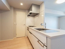 【東京都/江東区有明】ブリリアタワー有明ミッドクロス キッチン（約３．１帖）