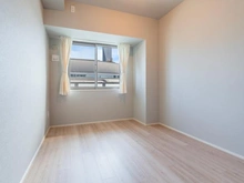 【東京都/江東区有明】ブリリアタワー有明ミッドクロス 洋室（約６．０帖）