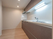 【東京都/新宿区払方町】パーク・ホームズ市ヶ谷 【キッチン】忙しいときでも一度にたくさんの料理が作れる３口コンロ