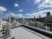 【東京都/新宿区余丁町】サカエ新宿余丁町マンション バルコニー　※現地（２０２５年９月）撮影