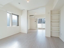 【東京都/新宿区舟町】ブリリア四谷三丁目 【ＬＤＫ（約９．３帖）】