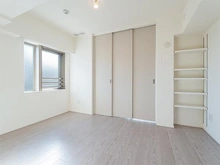 【東京都/新宿区舟町】ブリリア四谷三丁目 【ＬＤＫ（約９．３帖）】