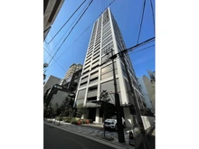 【大阪府/大阪市中央区西心斎橋】ローレルタワー心斎橋 外観