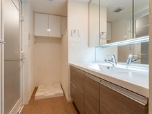 【東京都/江戸川区小松川】Brillia大島小松川公園 【洗面所】