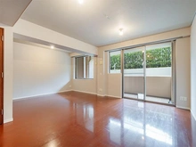 【東京都/江戸川区小松川】Brillia大島小松川公園 【リビング】 広さを充分に確保したゆったりＬＤＫ。たっぷりの採光・通風が、明るく爽やかな空間を演出。