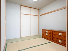 【東京都/江戸川区小松川】Brillia大島小松川公園（ブリリア大島小松川公園） 落ち着きのある和室は、主寝室やお子様のお部屋、来客用のお部屋として幅広くお使いいただけます。