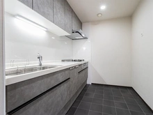 【千葉県/習志野市大久保】クレスト習志野 キッチン：２０２４年１０月リフォーム実施済みです！