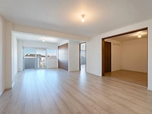 【千葉県/千葉市花見川区幕張町】幕張グリーンハイツ リビング：２０２６年１月撮影　約２１，７８帖の広々としたリビング。ゆったりとお過ごしいただけます。