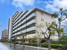 【千葉県/千葉市美浜区高洲】プレミスト稲毛海岸 外観：２０１２年新築。５階部分３，４８０万円。６５．２４平米（壁芯）