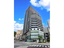 【千葉県/千葉市中央区中央】エクセレント　ザ　タワー 外観：低層階には商業施設が入り、生活利便性も兼ね備えた複合型タワーマンションです。