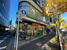 【東京都/新宿区北新宿】ジオ西新宿ツインレジデンス　ウエスト棟 ファミリーマート 北新宿店（現地より約350m）