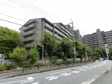 【大阪府/豊中市東泉丘】ジオ緑地公園四番館 外観