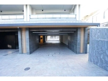 【京都府/京都市北区北野東紅梅町】ローレルコート京都北野 駐車場