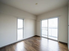 【兵庫県/尼崎市東塚口町】パレ東塚口1 