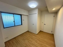 【埼玉県/さいたま市浦和区領家】コスモ浦和領家センターコート 洋室