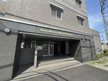 【埼玉県/越谷市瓦曽根】ライオンズマンション南越谷 エントランス