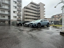 【埼玉県/越谷市南越谷】レクセルグランデ新越谷 駐車場