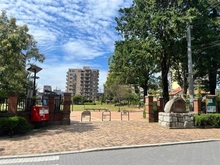 【埼玉県/さいたま市浦和区常盤】ライフステージ浦和常盤公園 常盤公園（現地より約120m）：