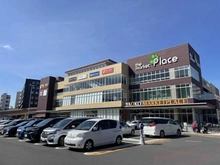 【埼玉県/和光市丸山台】アーベイン和光アーバンコート  the market place和光（現地より約220m）：ヤオコー和光丸山台店をはじめとした複数店舗が入る商業施設