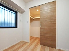 【埼玉県/さいたま市中央区新中里】コスモ与野ヒルズ 洋室：約5.7帖