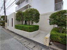 【埼玉県/越谷市瓦曽根】ハイツ越谷 アプローチ