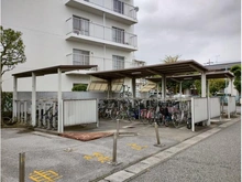 【埼玉県/越谷市瓦曽根】ハイツ越谷 駐輪場