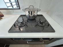 【埼玉県/さいたま市浦和区高砂】ヴィアーレ浦和 キッチン：三口コンロ