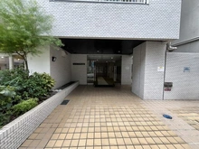 【埼玉県/さいたま市浦和区仲町】浦和仲町スカイマンション アプローチ