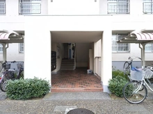 【埼玉県/さいたま市緑区原山】浦和パークハイツ2号棟 アプローチ