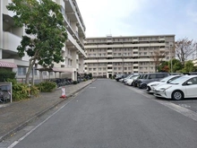 【埼玉県/さいたま市緑区原山】浦和パークハイツ2号棟 駐車場