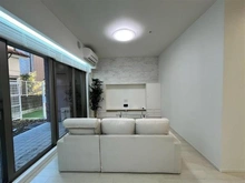 【埼玉県/川口市東川口】グラン・コート東川口 リビング：家具調度品は価格に含まれません。