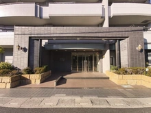 【埼玉県/草加市草加】ライフピア草加II エントランス