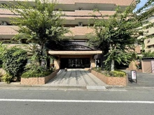 【埼玉県/上尾市上町】ライオンズマンション上尾 エントランス