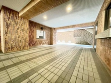 【埼玉県/上尾市上町】ライオンズマンション上尾 エントランス