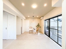 【埼玉県/さいたま市浦和区常盤】レクセルマンション北浦和公園 リビング・ダイニング