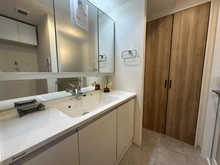 【埼玉県/さいたま市浦和区岸町】モンレーヴ浦和岸町 洗面室