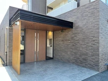 【埼玉県/吉川市大字保】ベルドゥムールレイクタウンEAST エントランス