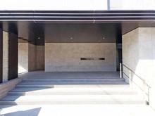 【埼玉県/蕨市南町】 ヴィークコート蕨南町桜並木 エントランス