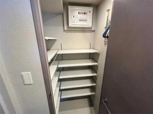 【埼玉県/蕨市南町】 ヴィークコート蕨南町桜並木 収納