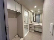 【埼玉県/蕨市南町】 ヴィークコート蕨南町桜並木 洗面所